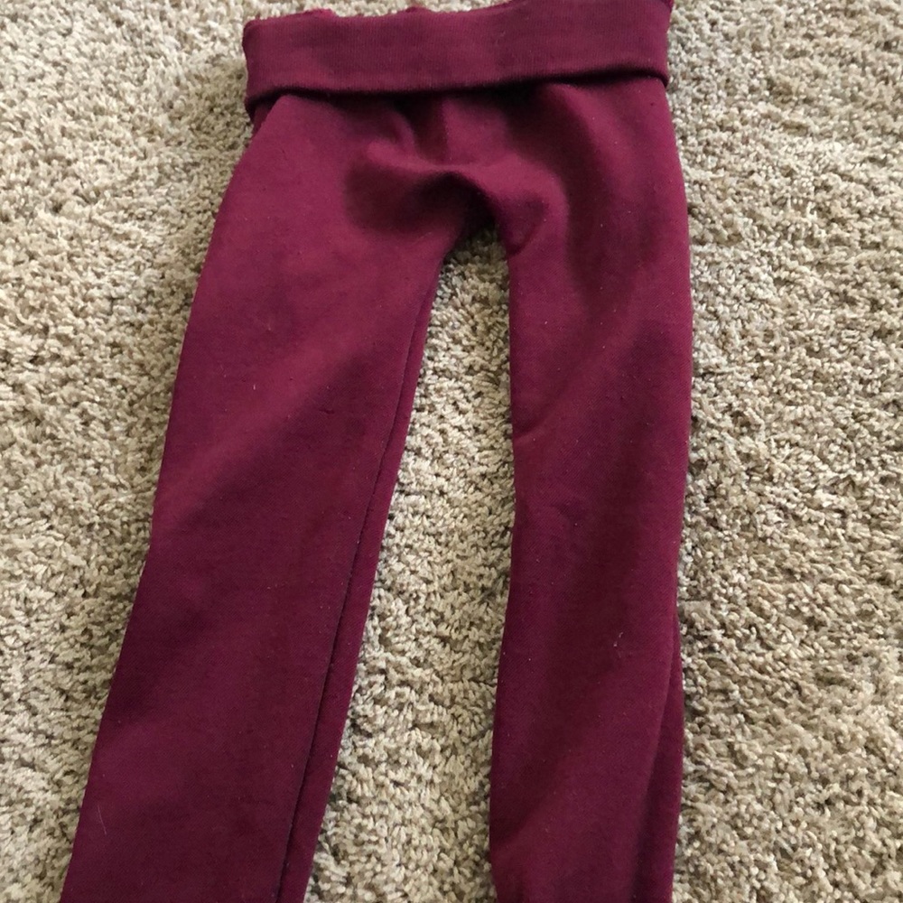 Maroon leggings